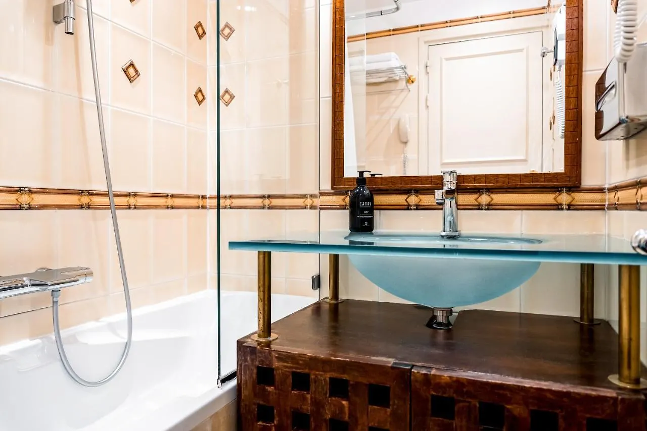 Hotel Panthéon 4*
